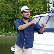 SÖDERKÖPING 20220722
Jimmie Åkesson (SD) anländer till Söderköping med båt  för att inleda  valrörelsen med en turné på Göta kanal.
Foto: Magnus Andersson / TT / kod 11930