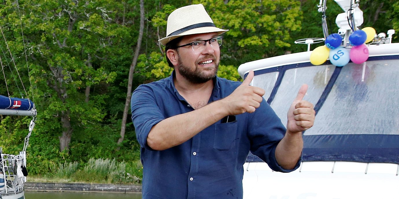 SÖDERKÖPING 20220722
Jimmie Åkesson (SD) anländer till Söderköping med båt  för att inleda  valrörelsen med en turné på Göta kanal.
Foto: Magnus Andersson / TT / kod 11930