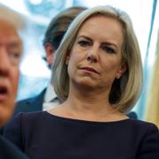 Donald Trump och Kirstjen Nielsen.