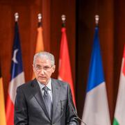 Mukhtar Babayev, talar på ett klimatmöte i Berlin i april. 