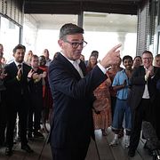 Andy Burnham när han valdes till Labourledare i fredags.