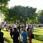 Besökare under Almedalsveckan i Visby