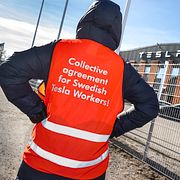 Arkivbild: Strejkvakt utanför Tesla i Segeltorp.