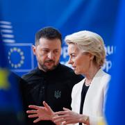 Ukrainas president Zelenskyj och EU-chefen Ursula von der Leyen på torsdagen.