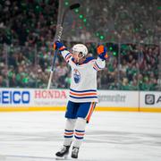 Philip Broberg med sitt första Stanley cup-mål i karriären. 