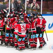 Malmöjubel efter 3-2-segern i måndagens andra semifinal i bäst av sju i hockeyslutspelet mellan Malmö Redhawks och HV71 i Malmö Arena.