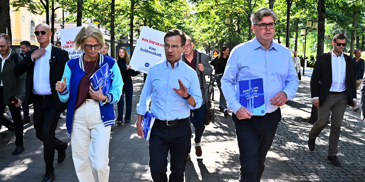 Moderaternas Elisabeth Svantesson (M), partiledare Ulf Kristersson (M) och Gunnar Strömmer (M) presenterade partiets valmanifest på tisdagen.