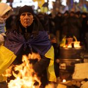 Demonstranter på Frihetstorget i Kiev i kväll.