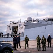 Försvaret ska köpa nya fregatter. Här en bild på den franska fregatten Amiral Ronarc’h, som besökte Göteborgs hamn i början av februari. 