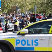 Polisavspärrningar i samband med den dödsskjutning som skedde i Hjällbo den 30 maj. 