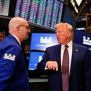 Donald Trump på besök på börsen i New York i december 2024.