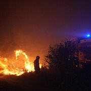 En skogsbrand när La Fare i södra Frankrike under torsdagen.