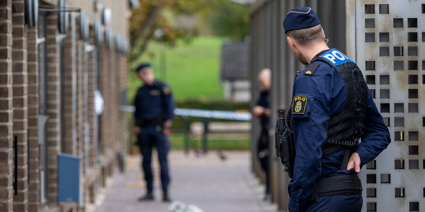 Polis på plats på Bellevuegården i Malmö.