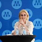 Statsminister Ulf Kristersson (M) och finansminister Elisabeth Svantesson (M) i Almedalen under fredagen.