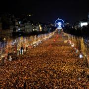 Nyårsfirandet på Champs-Elysees.