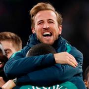 Harry Kane firar efter semifinalsegern mot Ajax. 