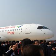 Arkivbild: Comac C919 visades upp på Shanghais flygplats i november 2015. 