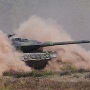 Stridsvagnen Leopard 2 tillverkas av KNDS.