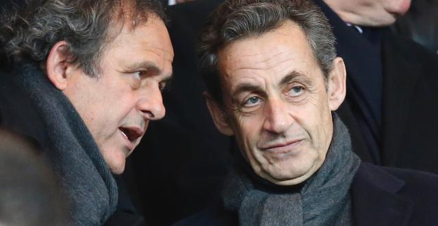 Platini och Nicolas Sarkozy. Michel Euler / TT NYHETSBYRÅN