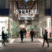 Arkivbild. Sturegallerian i centrala Stockholm. 