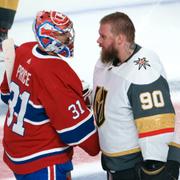 Carey Price och Robin Lehner skakar hand efter matchen.