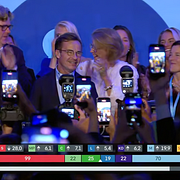 Kristersson under valvakan. 