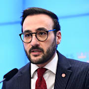 Tony Haddou (V), migrationspolitisk talesperson för Vänsterpartiet.