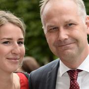 Jonas Sjöstedt tillsammans med dottern Karin vid riksmötets öppnande.