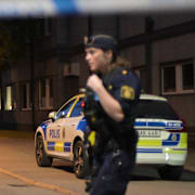 Polis på plats efter skjutningen på Hisingen i Göteborg i september. 