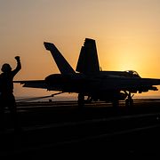 Det amerikanska hangarfartyget USS Dwight D. Eisenhower på patrull i Röda havet 2024 under en kampanj mot Huthirebellerna.