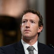 Metas grundare Mark Zuckerberg har ridit ut PR-stormar förr. Den nya boken ”Careless people” är ett nytt hårt slag mot techjätten. 