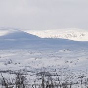 Vy över fjällennära Riksgränsen.