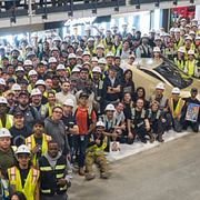 Fabriken i Texas/Cybercab.